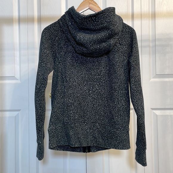 Lululemon Scuba Hoodie Light Cotton Fleece size 6 - Picture 2 of 9